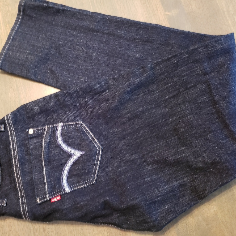 Levi curvy 529 skinny legged jeans